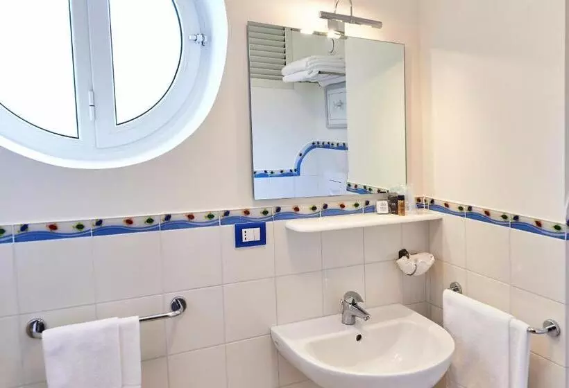 اتاق کلاسیک سه تخته, Corte Di Nettuno Cdshotels