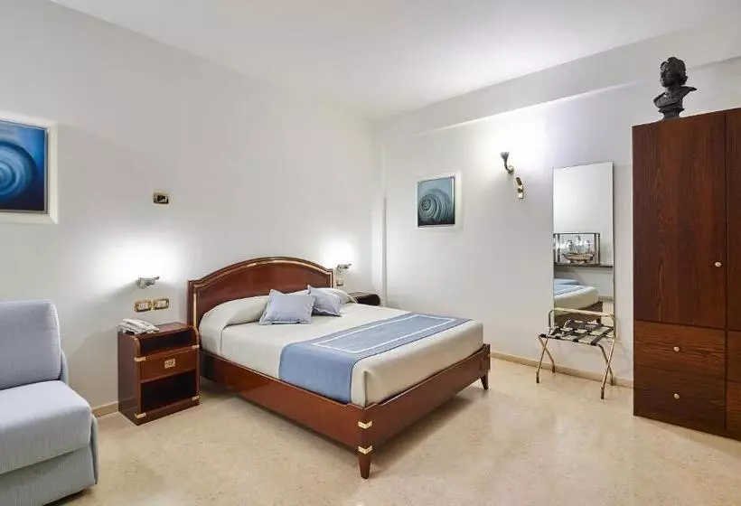 اتاق کلاسیک سه تخته, Corte Di Nettuno Cdshotels