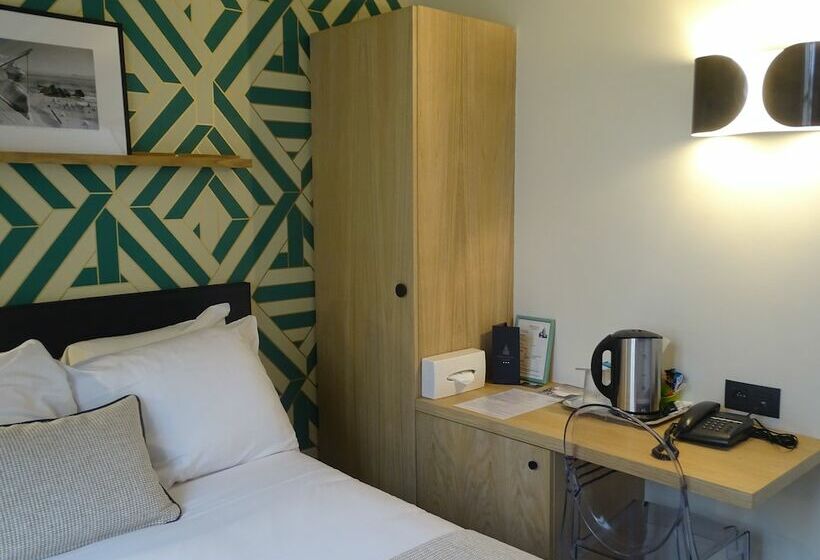 スタンダードシングルルーム, De France Invalides