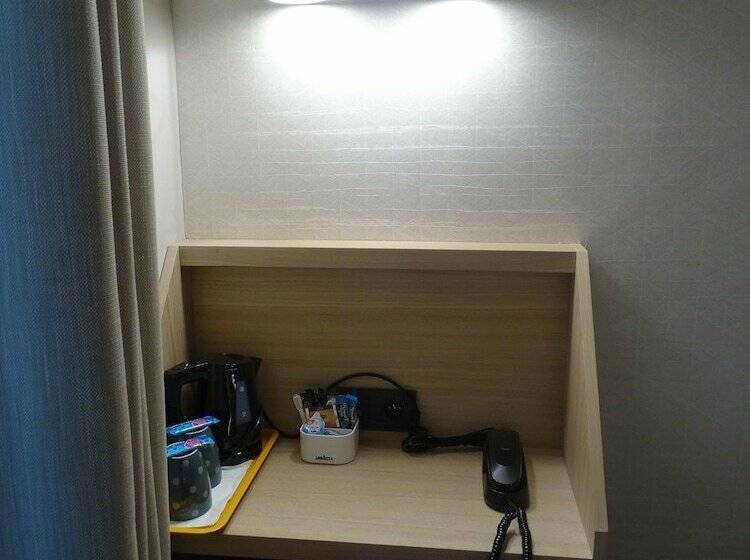 スタンダードシングルルーム, De France Invalides