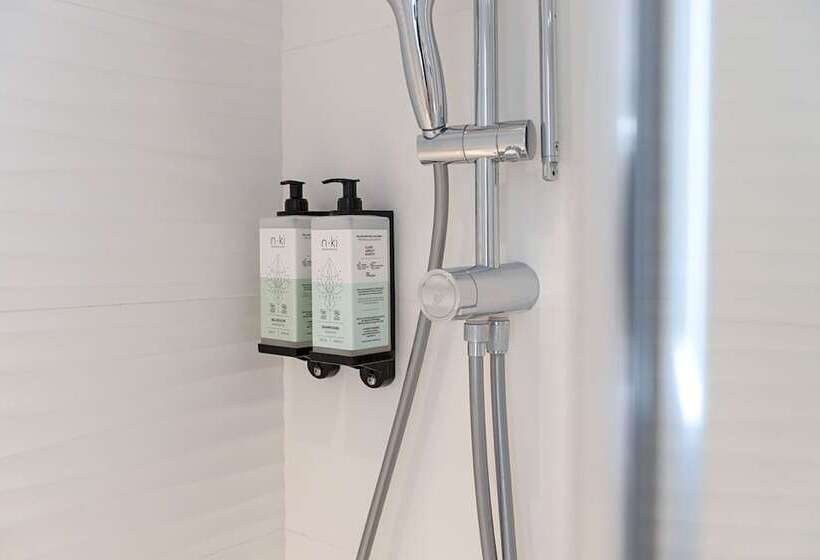 プレステージルーム, De France Invalides