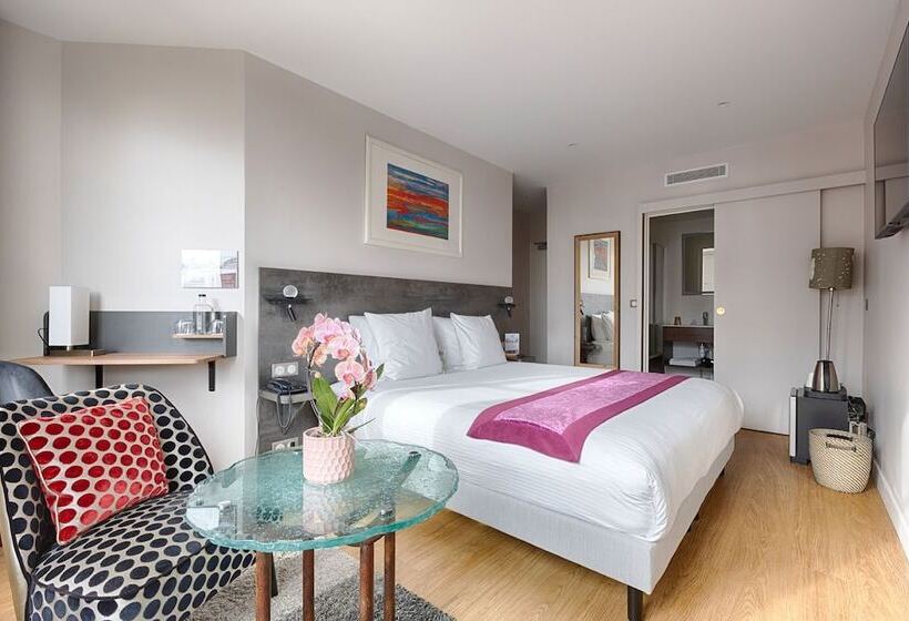 プレステージルーム, De France Invalides