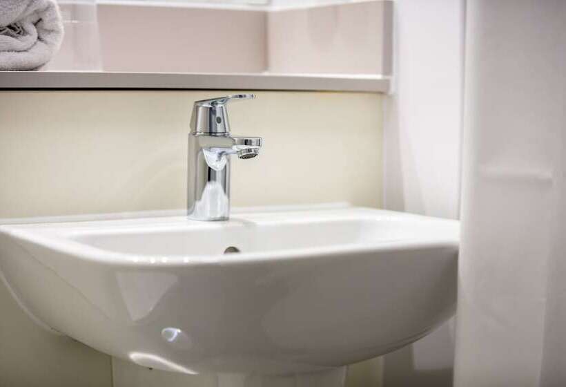 غرفة قياسية, Green Lodge, Wirral By Marston S Inns