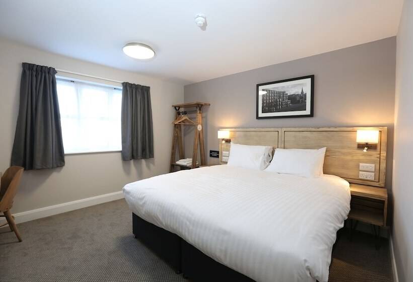 Номер Стандарт, Green Lodge, Wirral By Marston S Inns