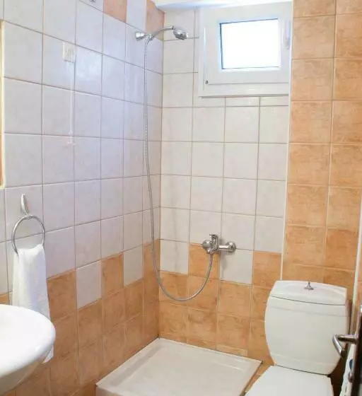 Standard-huone, Ilion