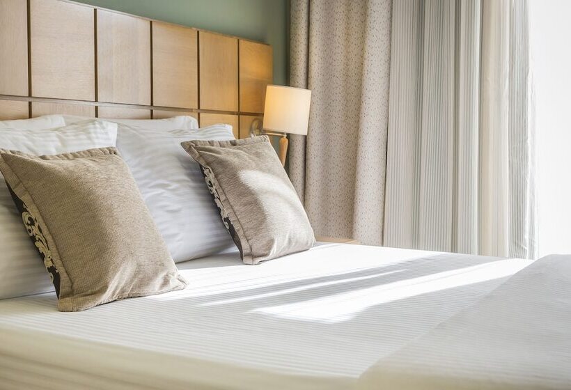 اتاق استاندارد, Ionian Plaza Hotel & Spa