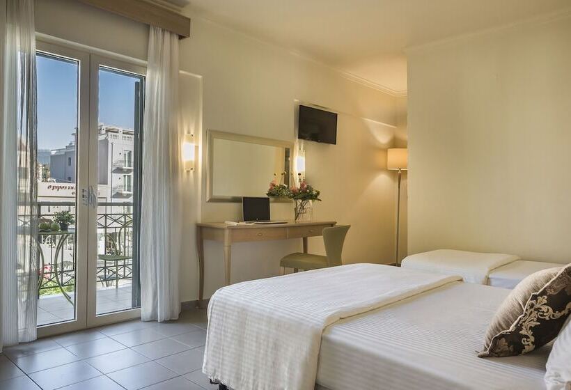 اتاق کلاسیک سه تخته, Ionian Plaza Hotel & Spa