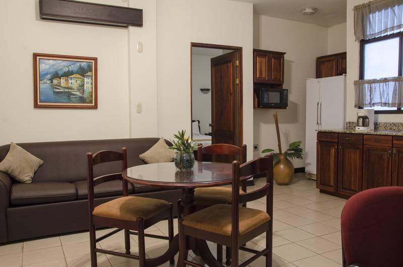 Полулюкс, Plaza Real Suites & Apartments San Jose