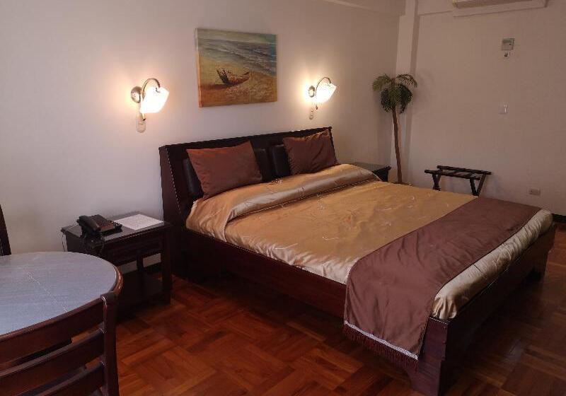 Люкс Премиум, Plaza Real Suites & Apartments San Jose