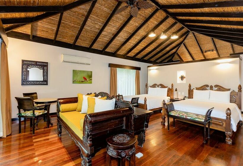 غرفة ديلوكس سرير ملكى, Hideaway Rio Celeste