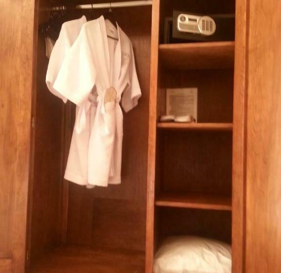 غرفة ديلوكس مزودة بشرفة, & Spa Hacienda De Cortes