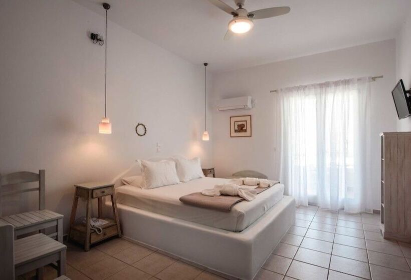 Triple Room Sea View, Tania Milos