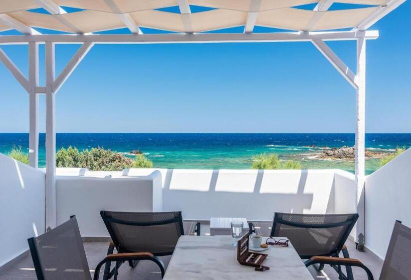 Quarto Estandar Vista Mar, Tania Milos