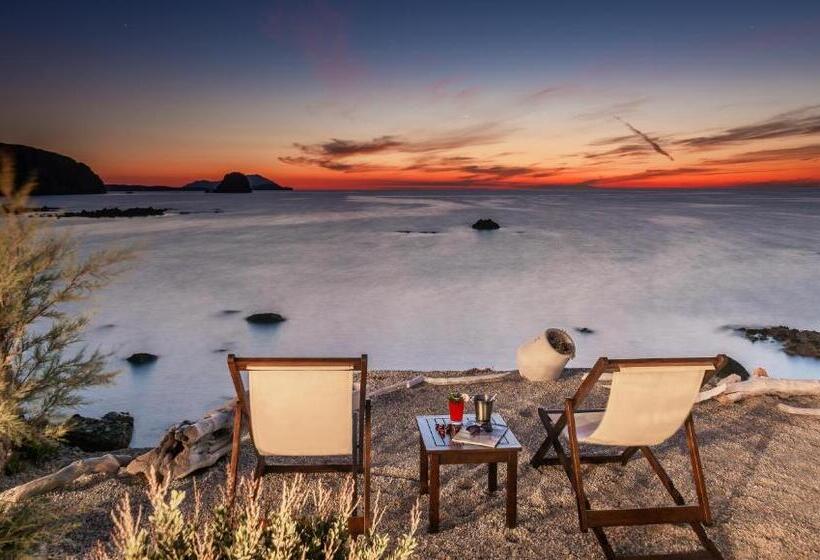 Quarto Estandar Vista Mar, Tania Milos