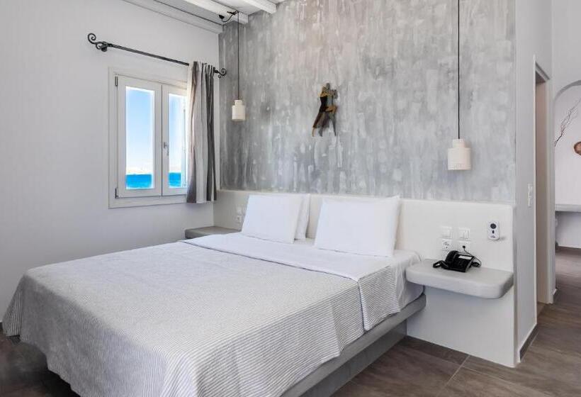 Quarto Deluxe, Tania Milos