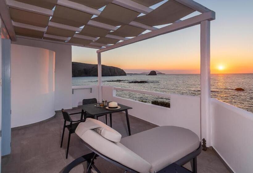 Номер Deluxe, Tania Milos