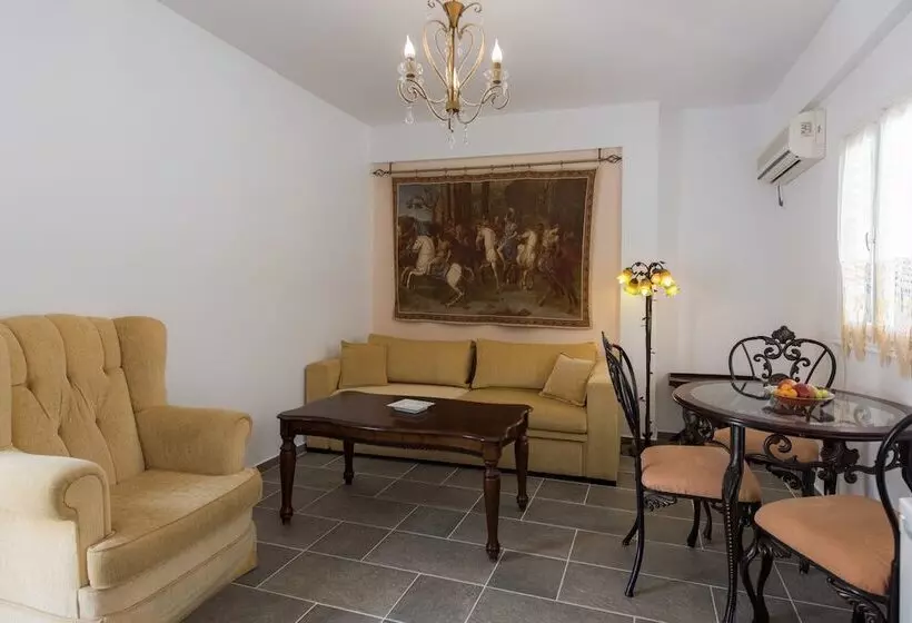 スーペリアースイート, Villa Areto