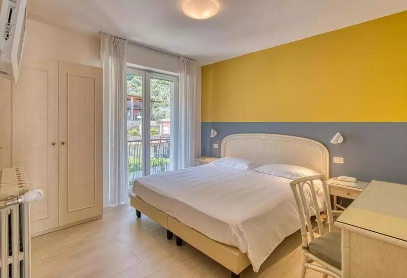 Comfort room with mountain view, Villa Europa
