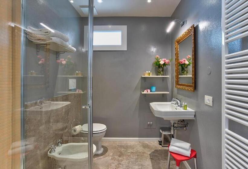 주니어 스위트 호수 전망, Villa Europa