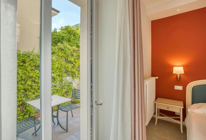 스탠다드 발코니 룸, Villa Europa