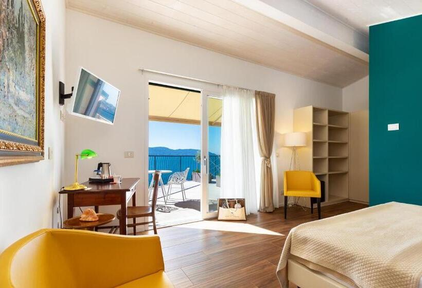 小型套房, Villa Europa