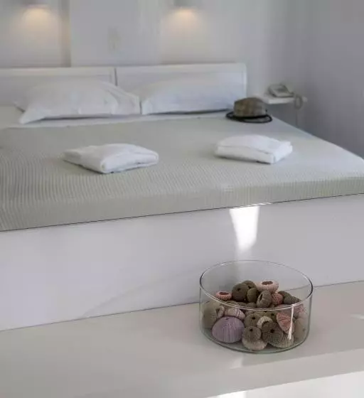 اتاق استاندارد یک نفره با چشم‌انداز دریا, Parian Village Beach Hotel   Adults Only