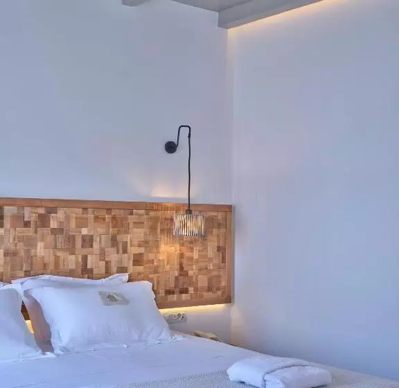 سوییت جونیور, Parian Village Beach Hotel   Adults Only