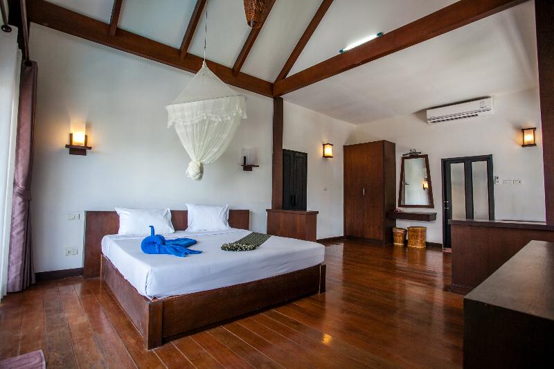 디럭스 룸, Phitharom Pp Resort