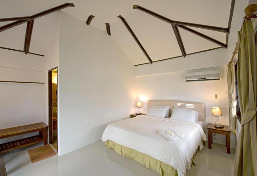 بنجلو ديلوكس, Samed Cliff Resort