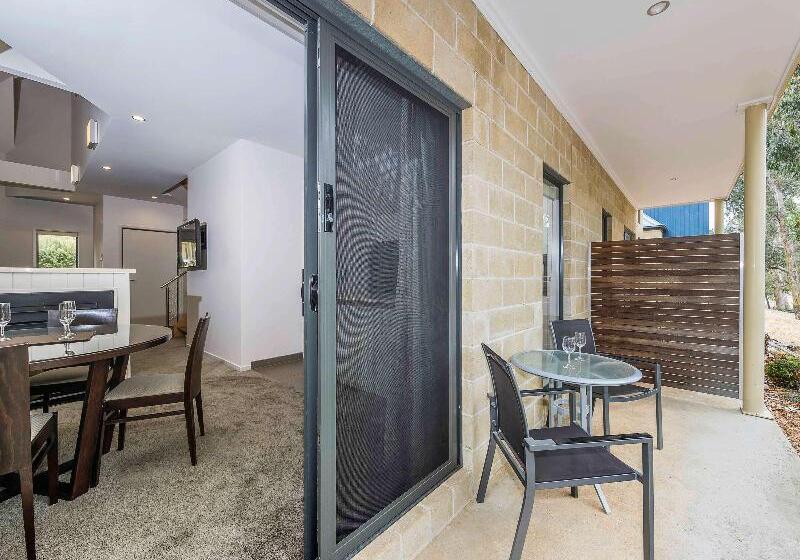 شقة غرفتين, The Sebel Creswick Forest Resort