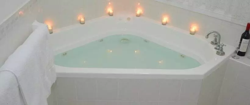 Deluxe-huone Poreallas, Twin Towns Motel