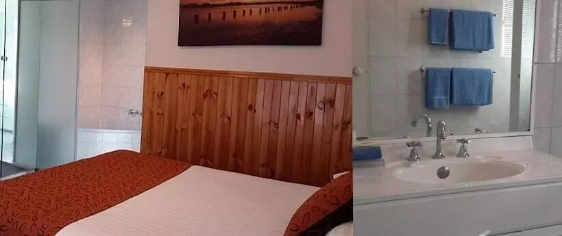 Deluxe-huone Poreallas, Twin Towns Motel
