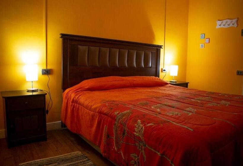 带大床的标准间, Hostal Kuyen