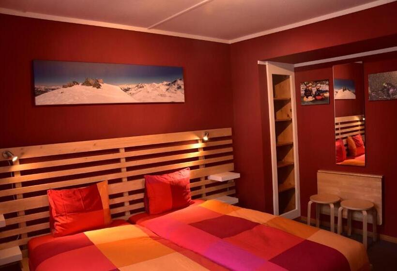 Ortak Banyolu Standart Oda, Adventure Hostel
