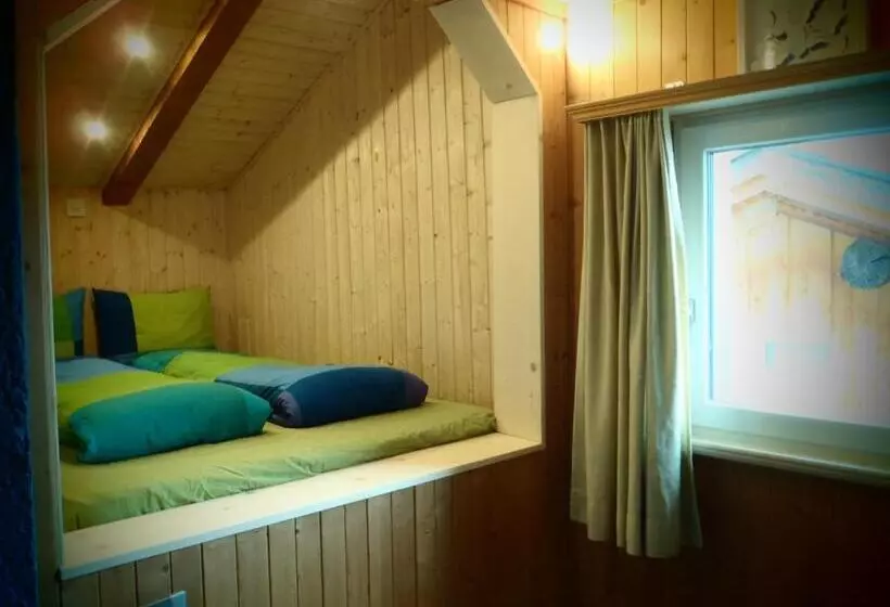 Apartament 1 Dormitori, Adventure Hostel