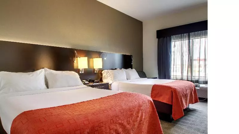 سوئیت برای معلولان, La Quinta Inn & Suites By Wyndham Meridian