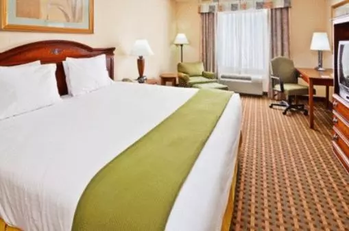 اتاق اجرایی با تخت بزرگ, La Quinta Inn & Suites By Wyndham Meridian