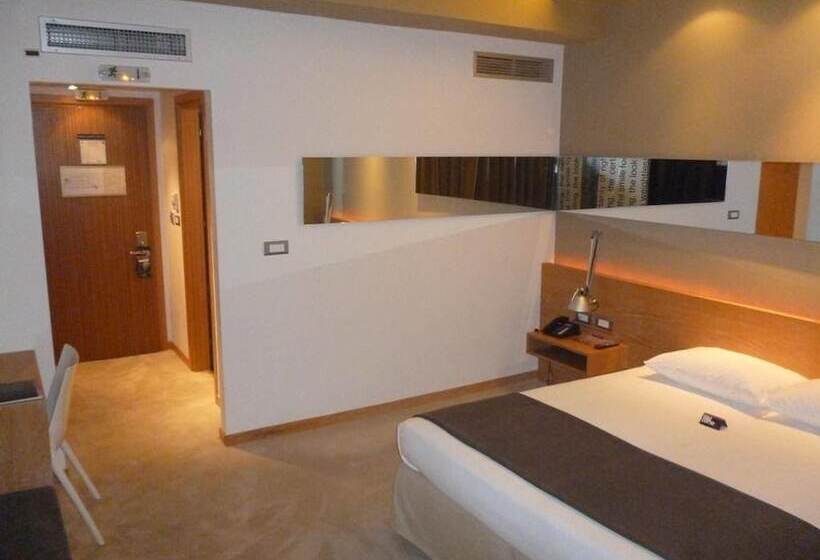 اتاق استاندارد یک نفره, 1000 Colors