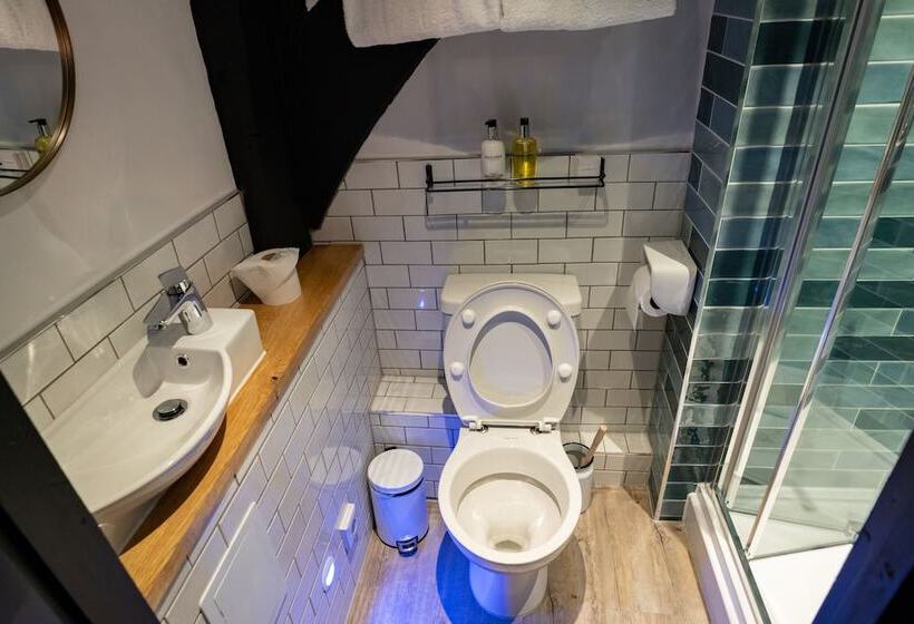 Номер Стандарт, Bull Inn