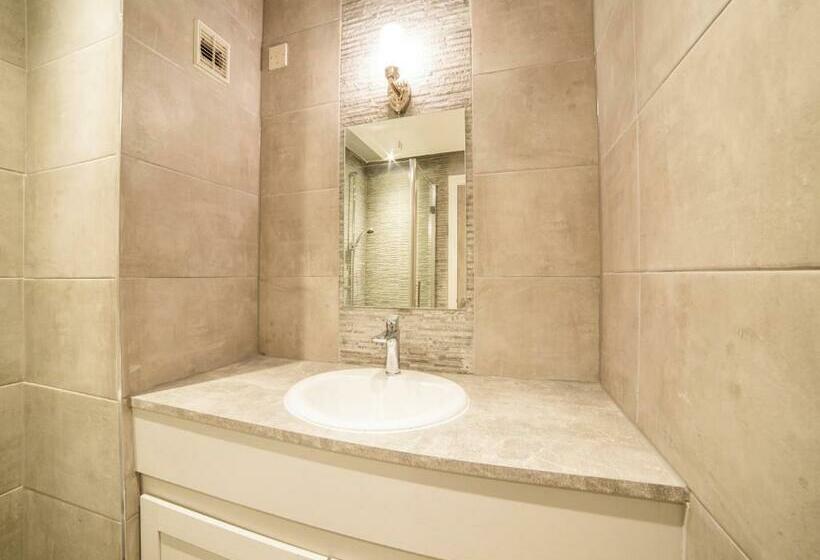 اتاق استاندارد یک نفره, Churchill S