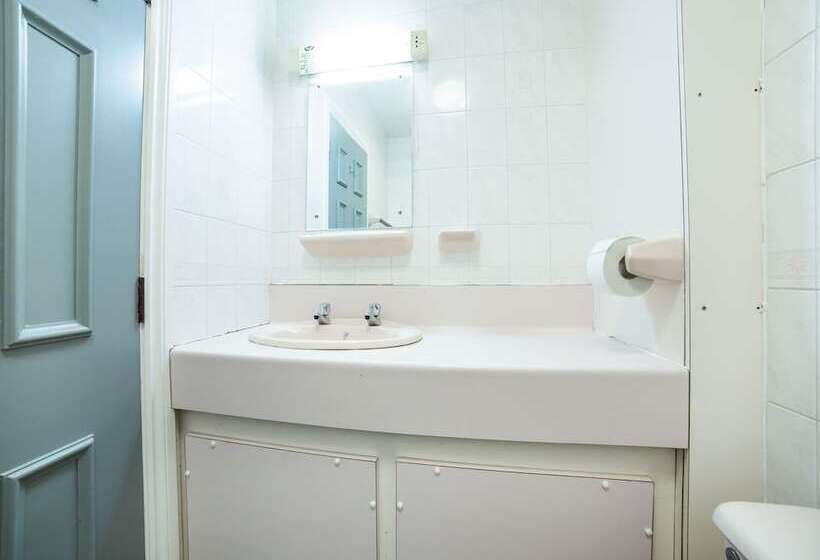 اتاق استاندارد, Churchill S