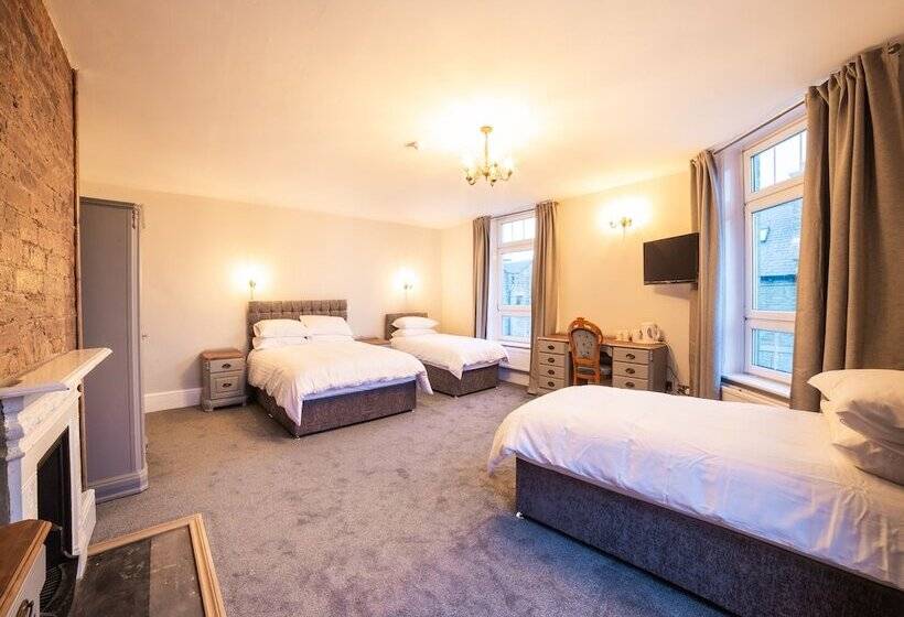 اتاق سوپریور چهار تخته, Churchill S