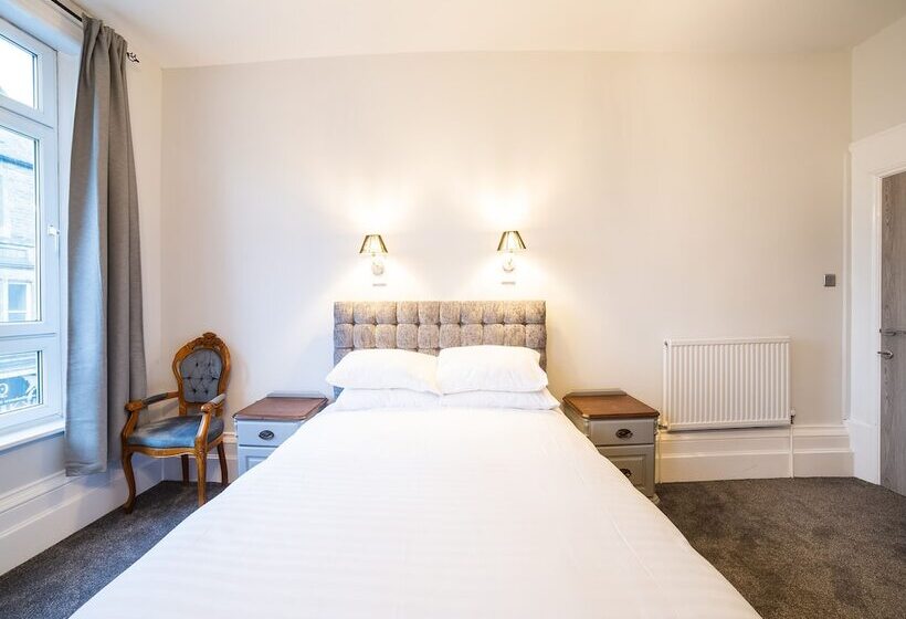 اتاق لوکس, Churchill S