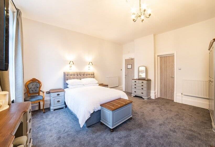 اتاق لوکس, Churchill S