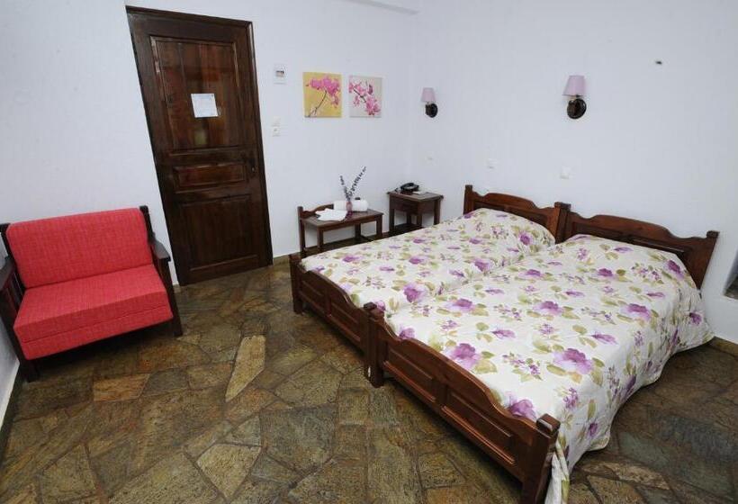 اتاق استاندارد سه نفره, Elli