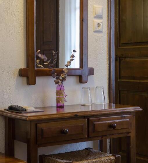 اتاق خانوادگی, Elli