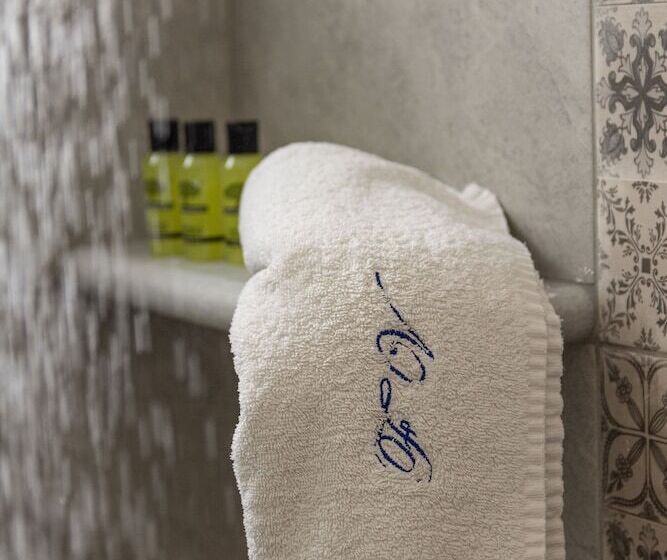 컴포트 트리플 룸, Fragoulis Village