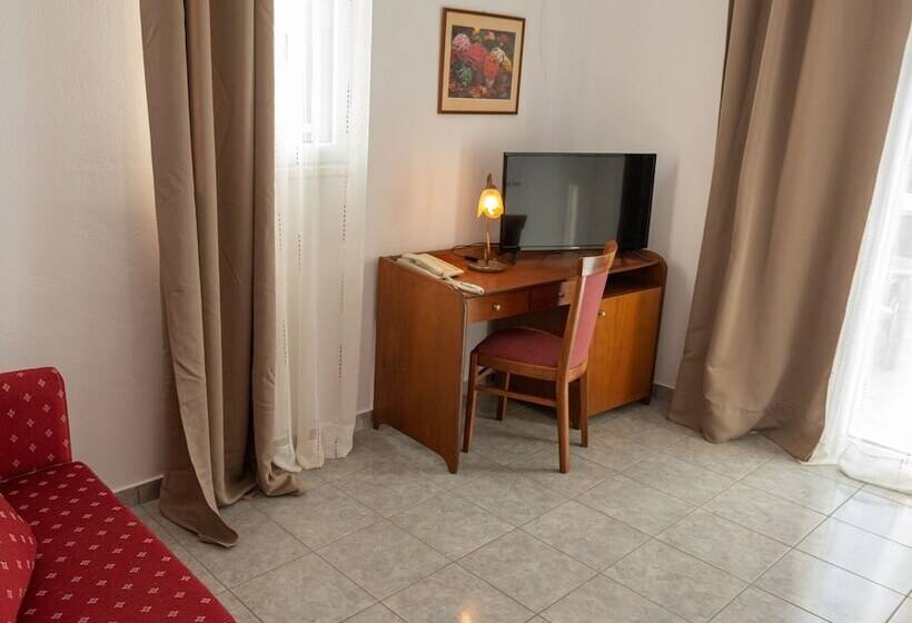 Triple Room Sea View, Fragoulis Village