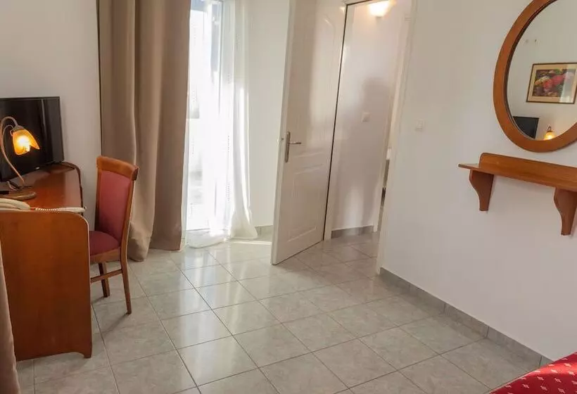 Triple Room Sea View, Fragoulis Village