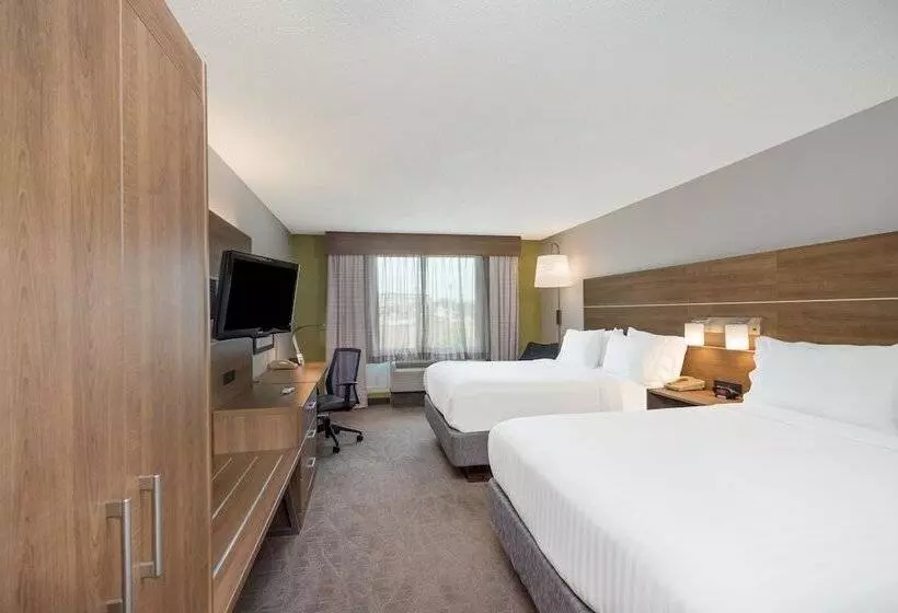 2ダブルベッドのスタンダードルーム, Holiday Inn Express Hotel & Suites Frankfort, An Ihg